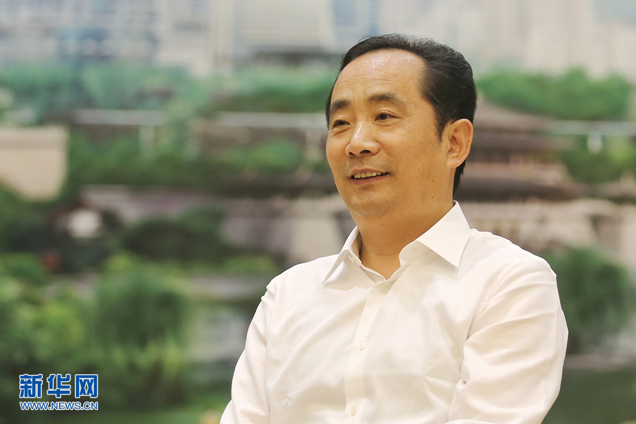 堅持世界眼光、國際標準、西安特色，舉全市之力，全面做好各項準備工作。